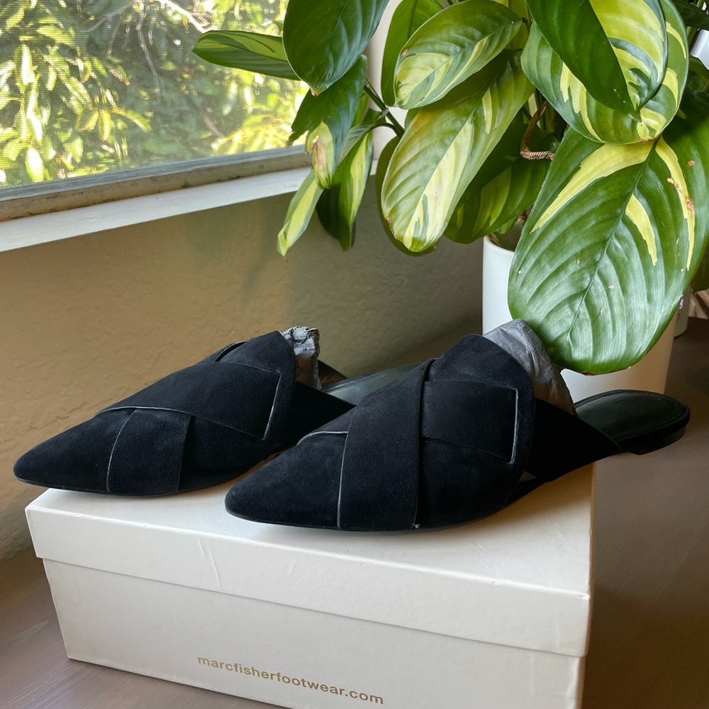 Marc Fisher – Sono Pointy Toe Mule SIZE 8